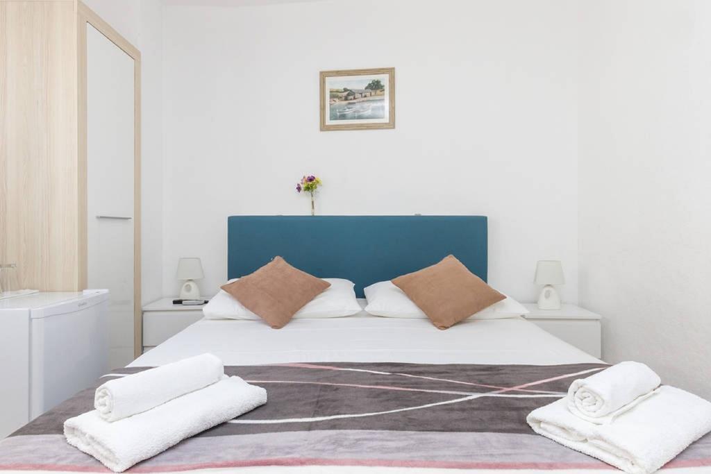 Peruzovic Rooms 1 Split Bagian luar foto