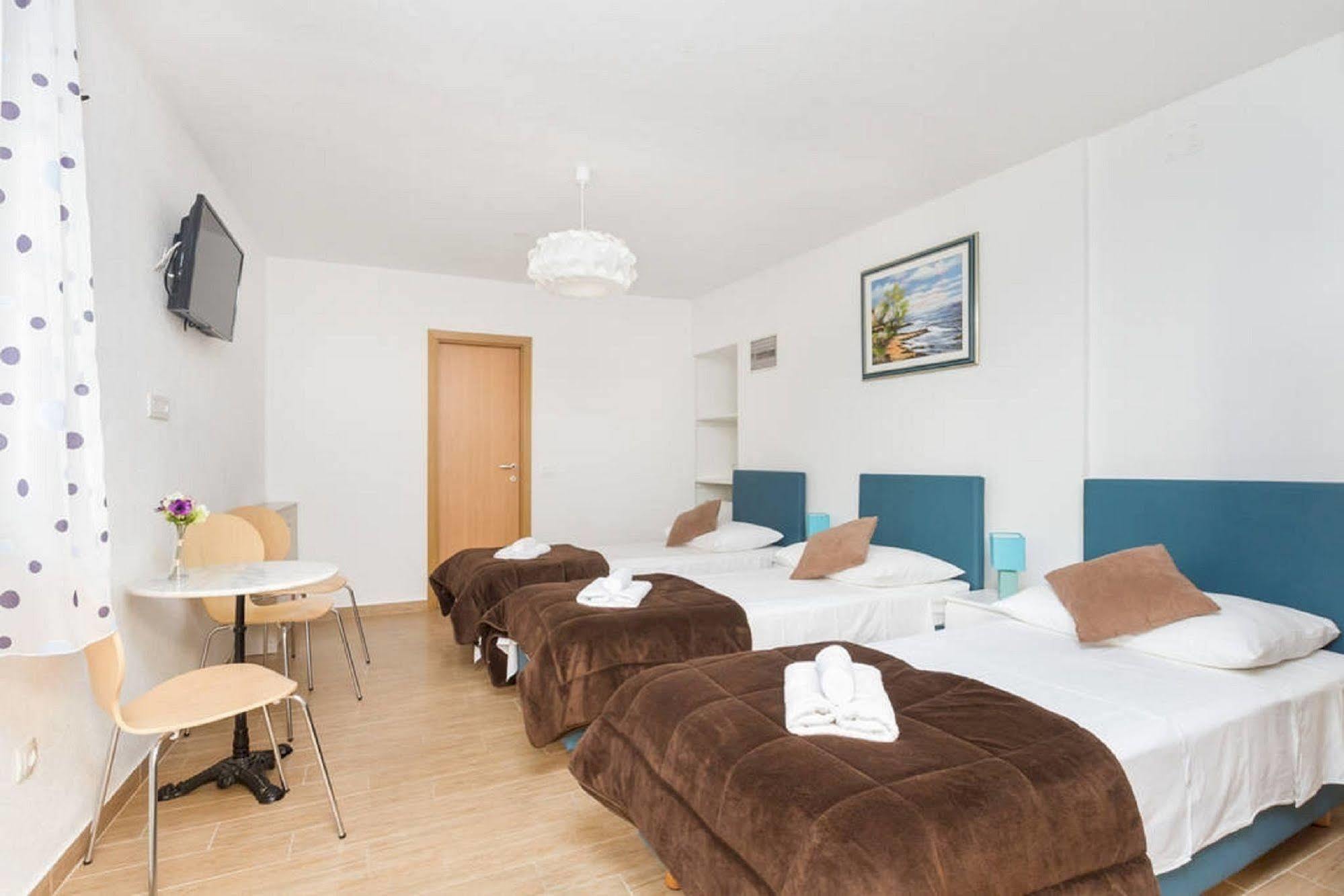 Peruzovic Rooms 1 Split Bagian luar foto