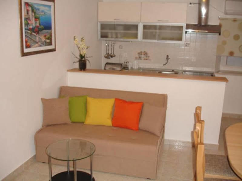 Peruzovic Rooms 1 Split Bagian luar foto